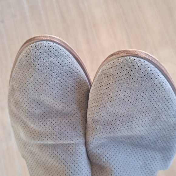 Dolce Vita Cody Perforated Suede Leather Loafers Slip-on Round Toe Flats - Picture 2 of 9